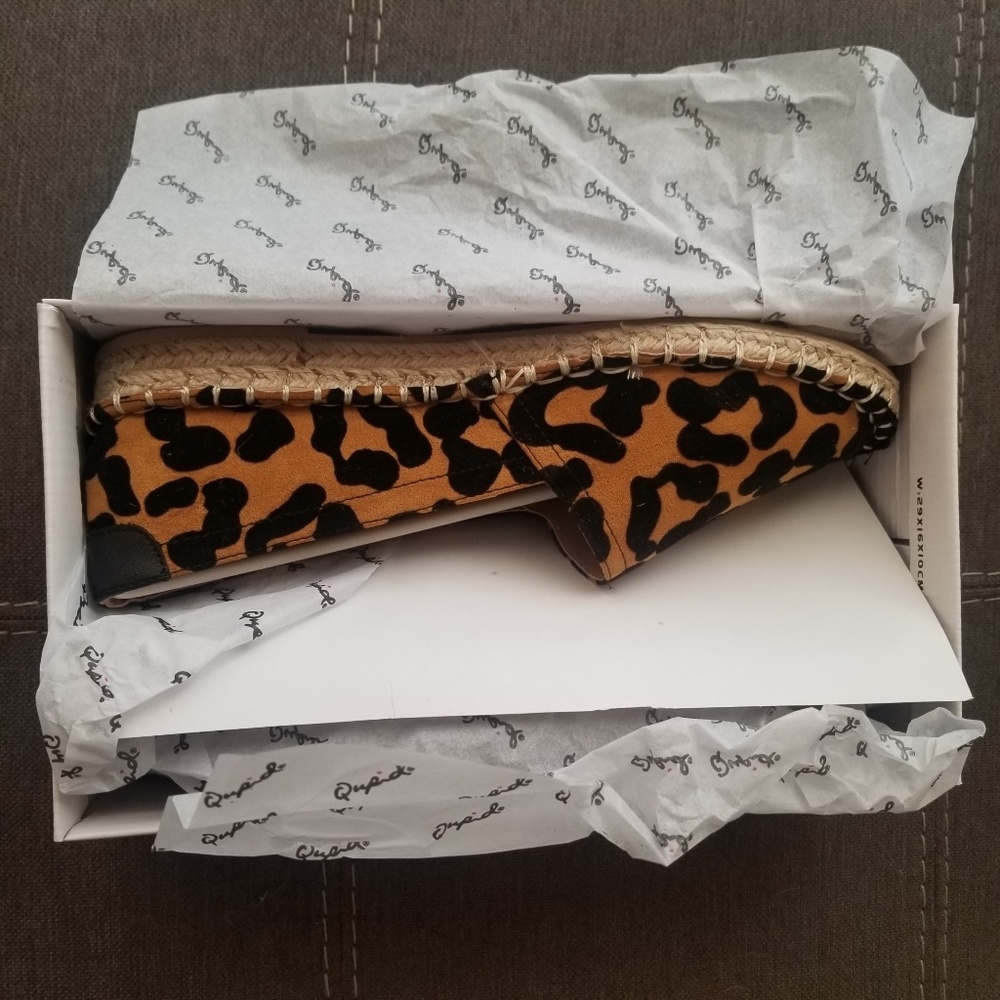 NEW Qupid Animal Print Espadrille Flats - Picture 8 of 8